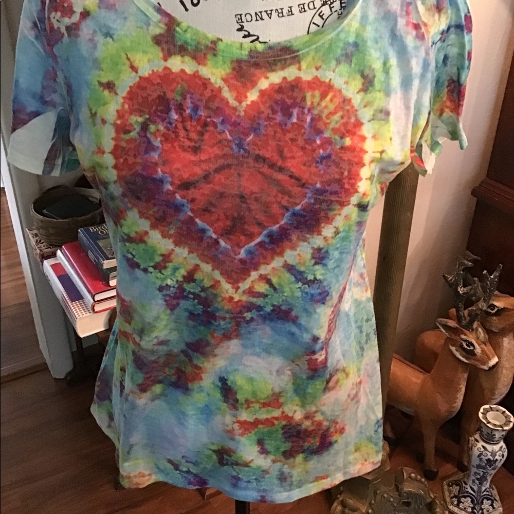 Love ❤️ Tye dyed T-shirt. NWOT